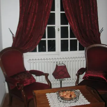 Maison Du Procureur Du Roy 3* Montmarault